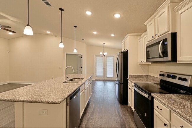 Photo - 6114 Redberry Dr