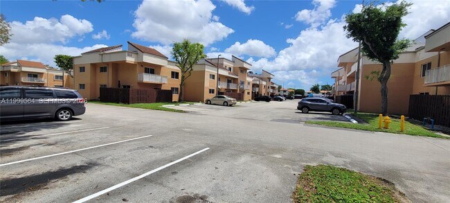 Photo - 14911 SW 80th St Unit 221