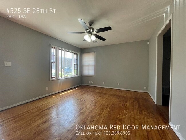 Photo - 4525 SE 28th St