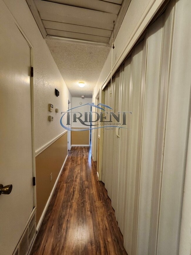 Photo - Cute 3 bedroom 2 bath