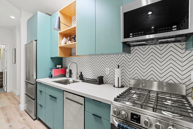 kitchen - 11038 Blix St