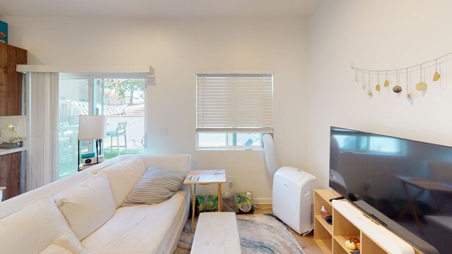 Photo - 6271 Mary Ln Dr