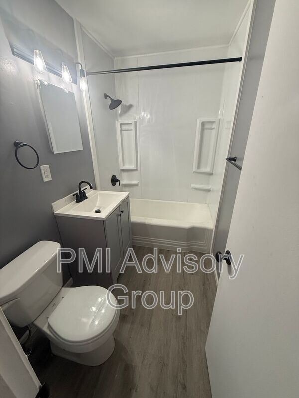 Photo - 3523 SW 9th St