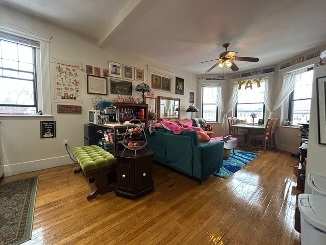 Photo - 1412 Commonwealth Ave Unidad 16