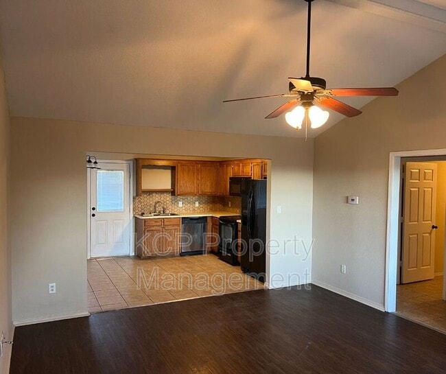 Photo - 2208 Kaylonni Ln