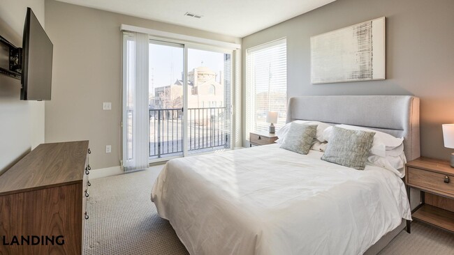 Photo - 152 Temple St Unit 4