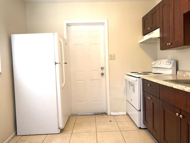 Photo - 4bed/2bath Single Family Home $1250/month