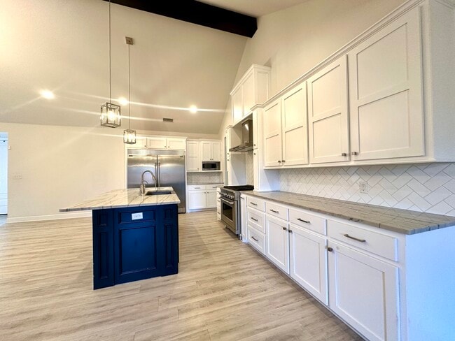 Photo - 3924 128th St