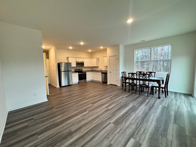 Room in Townhome on Primo Dr