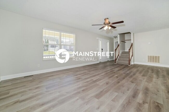 3 Bedroom Pet-Friendly Home in KNOXVILLE, TN with Main Street Renewal