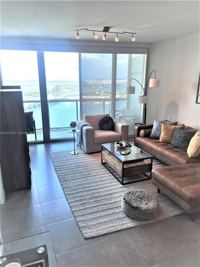 Photo - 888 Biscayne Blvd Unidad 4310