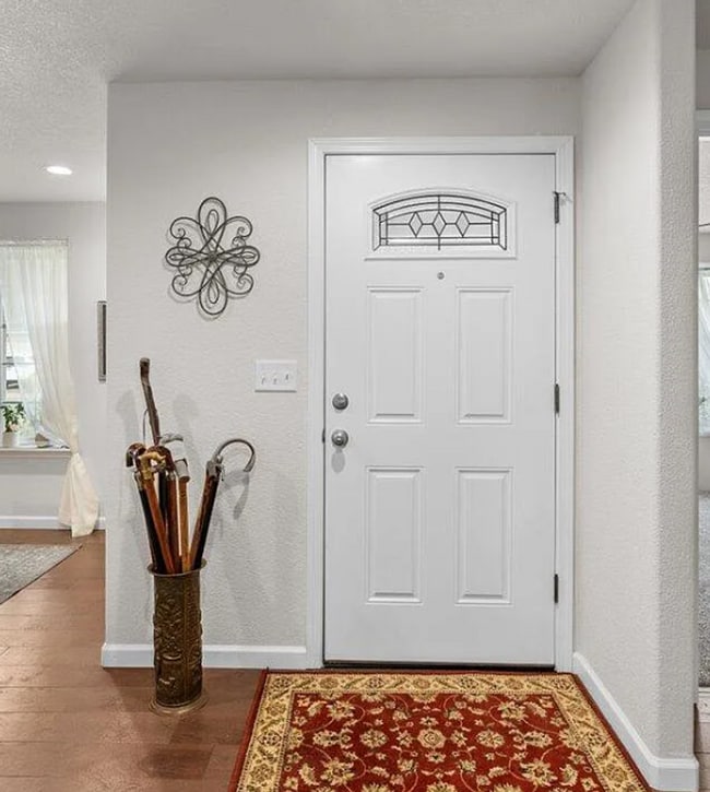 Photo - 3BED2BATH - NEWLY REMODELED, 2CAR GARAGE, LARGE FENCED YARD, WASHER/DRYER