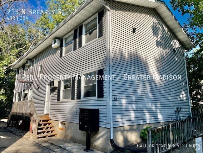 Building Photo - AUGUST MOVE-IN / Large 4 Bedroom Flat - Gr... Unit 2 Rental