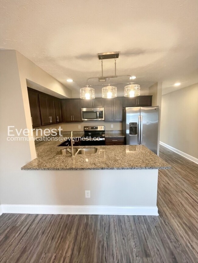 Photo - 1000 Henry Pl Blvd