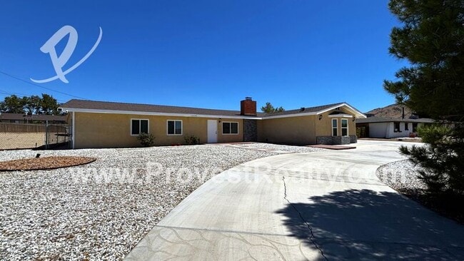 Building Photo - 16028 Venango Rd Rental