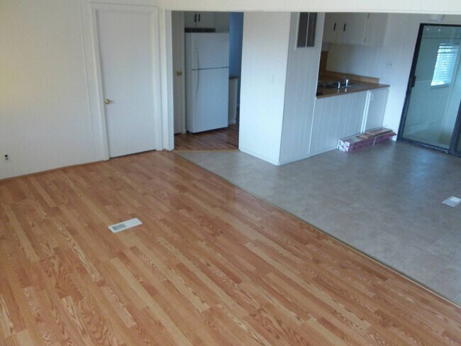 Photo - 115-115 Shelby Way Unit 111