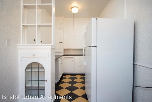 Photo - 2623 SE Ankeny St Unit #204