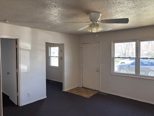 Photo - 701 703-703 E Oregon St Unit 703