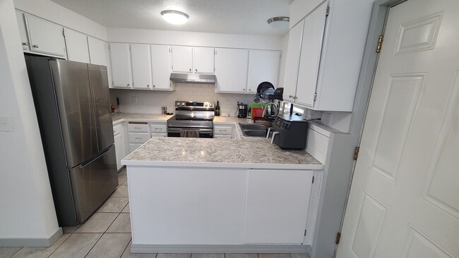 Photo - 2404 N Hamilton St Unit 2 - Lower