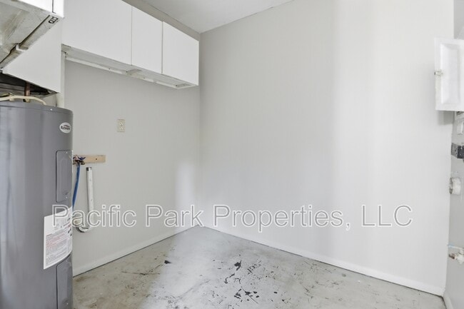 Photo - 3939 Esquire Pl