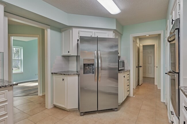 Photo - 2109 Gunwale Cir