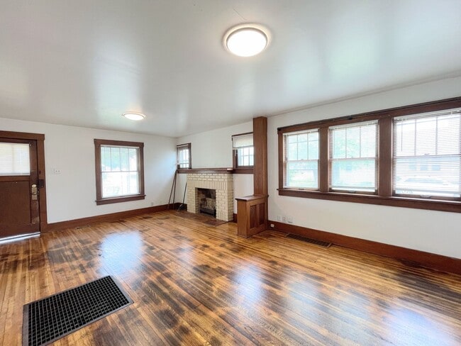 Photo - 3 bed 1 bath home