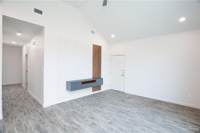 Photo - 31 Dragonfly St Unidad 2