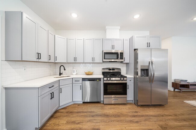 Photo - 224 Garfield Ave Unidad 3A