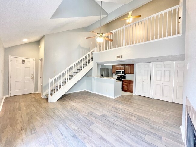 Building Photo - 2300 Old Spanish Trl Unit 2023