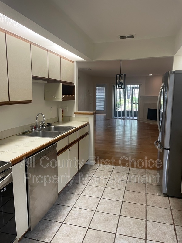 Photo - 2662 Sequoia Terrace