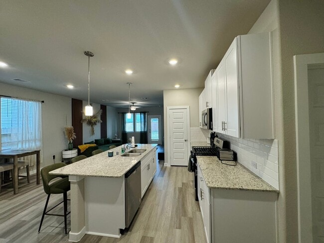 Building Photo - 5608 Madden Ln