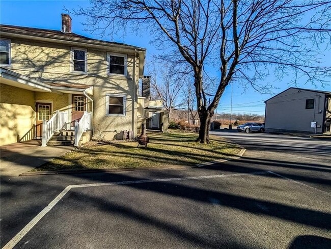 Photo - 1423 Manville Rd Unidad 1