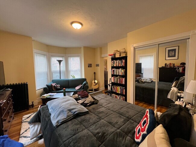 5 Blake St