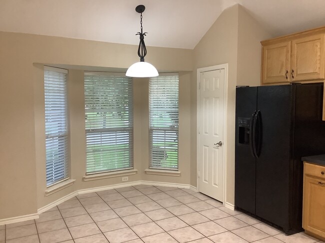 Photo - 4410 Shady Elm Dr