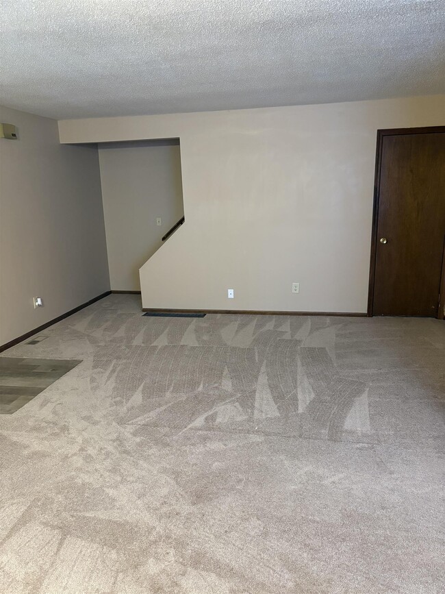 Photo - 2232 Nuttman Ave Casa Adosada