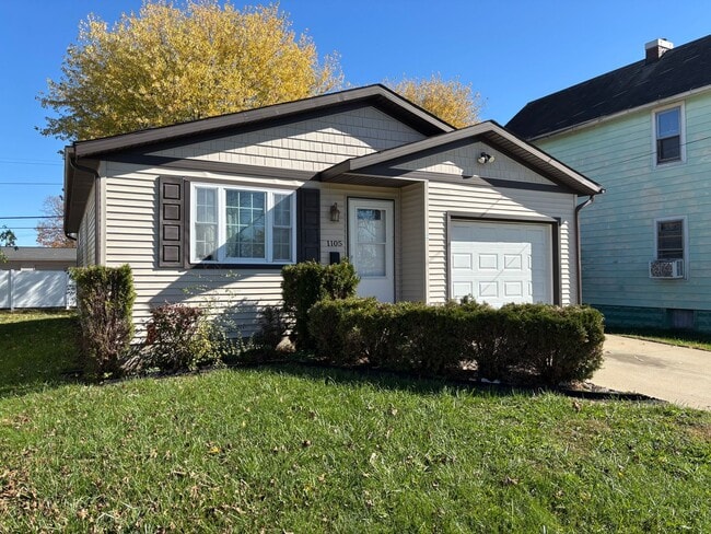 Building Photo - New Phila 3bed Ranch w/ Garage & Full Base...