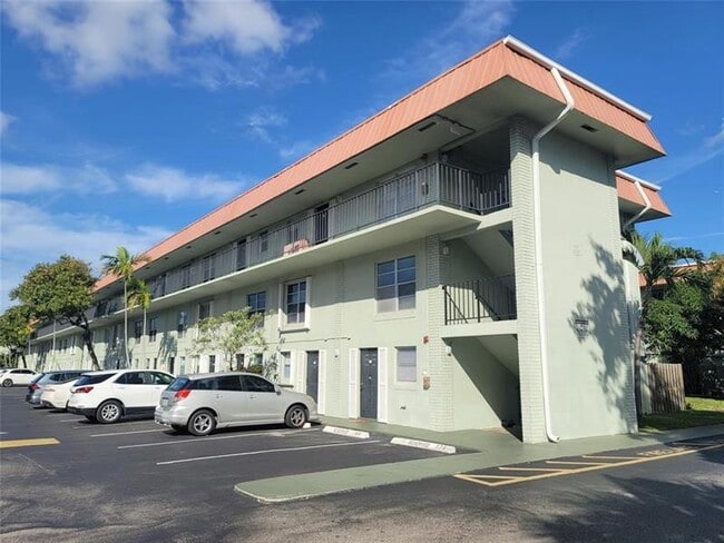 Building Photo - 805 W Oakland Park Blvd Unit E7 Rental