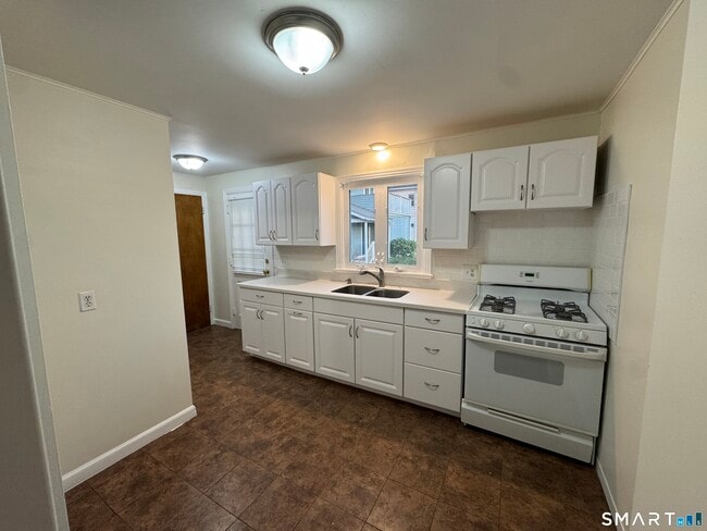 Photo - 1164 Whitney Ave