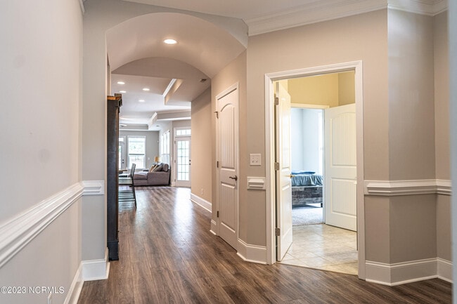 Photo - 153 Keowee Cir
