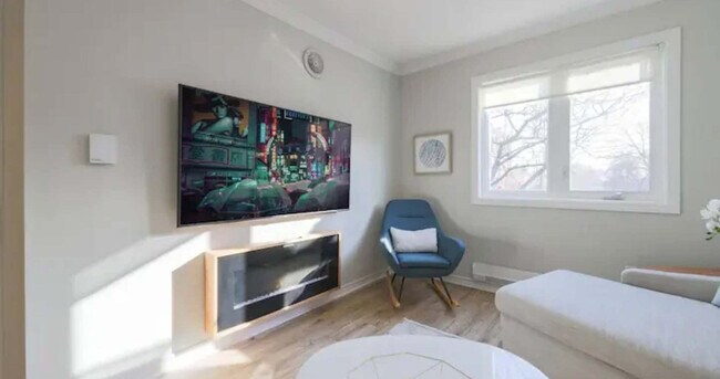 1170 Queen St E Unit SI FL2-ID1227127P