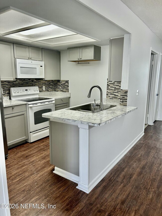 Photo - 8357 Century Point Dr N