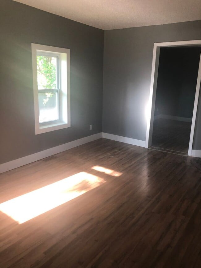 Photo - Cute 3 bedroom house in quiet neighborhood!