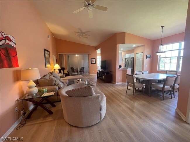 Photo - 2021 Crestview Way Unit 113