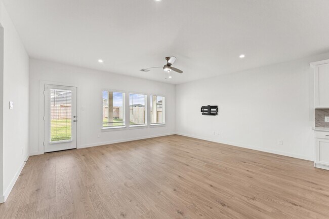 Photo - 30430 Lighthouse Bluff Ln