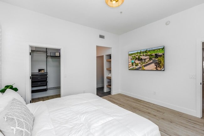 Photo - 7027 N Scottsdale Rd Unit 225