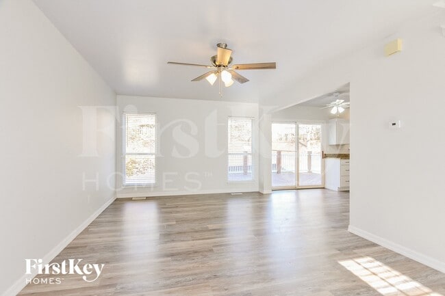 Photo - 209 Royallsprings Pkwy