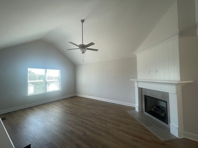 Photo - Ooltewah Rental 3 Bedrooms + Full Finished Basement