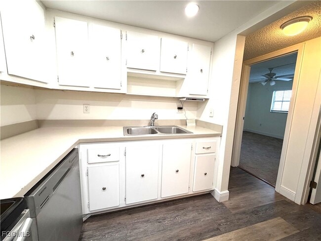 Photo - 3704 Broadway Unit 216