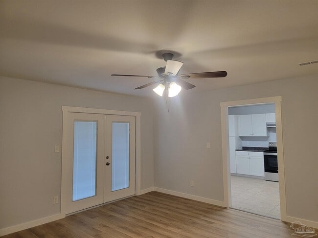 Photo - 7911 Deborah Dr