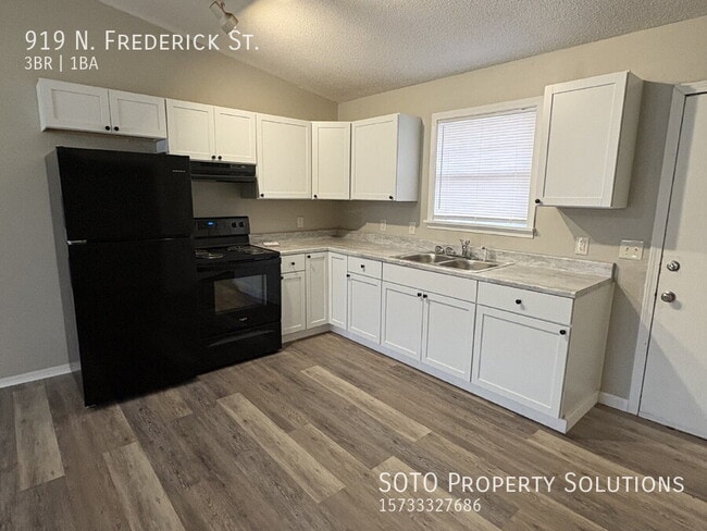 Photo - 919 N Frederick St